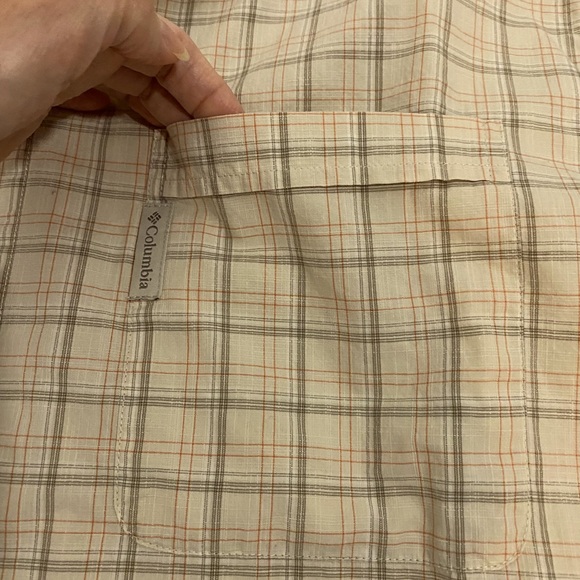 Columbia Men’s Beige Brown & Orange Plaid Short Sleeve Button Down Shirt, Large - Picture 3 of 10